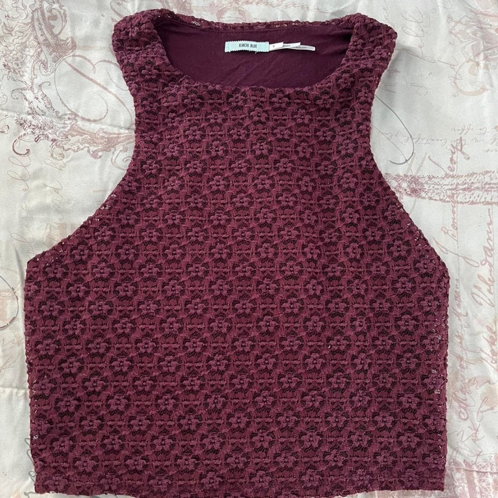 Urban Outfitters - Kimchi Blue Burgundy
floral sleeveless top